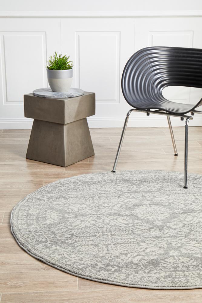 Gwyneth Stunning Silver Round Rug